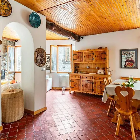 Casadelgrillo *